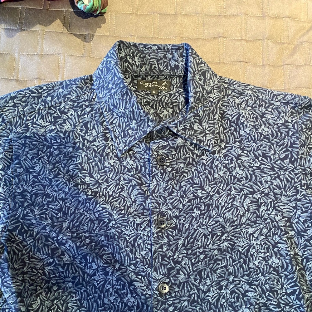 Beautiful blue Parisian button down
